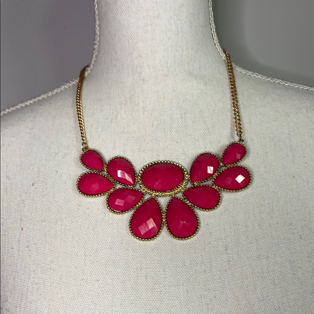 Elegant Pink Statement Necklace